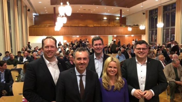 Auf dem Foto von links: Marco Schmitz, Thomas Jarzombek, Angela Erwin, Peter Blumenrath, Dr. Jens Petersen. (copyright: CDU Kreisverband Düsseldorf)